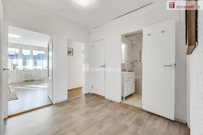 Prodej bytu 3+1, Praha - Stodůlky, Zázvorkova, 82 m2