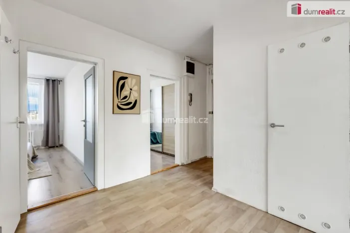 Prodej bytu 3+1, Praha - Stodůlky, Zázvorkova, 82 m2