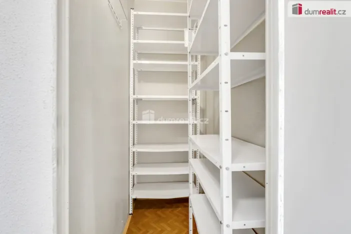 Prodej bytu 3+1, Praha - Stodůlky, Zázvorkova, 82 m2