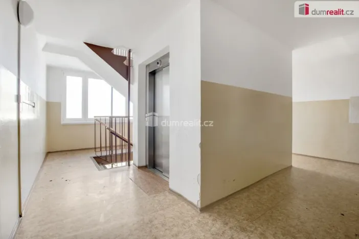 Prodej bytu 3+1, Praha - Stodůlky, Zázvorkova, 85 m2