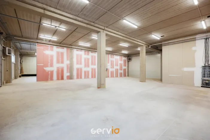 Pronájem skladu, Brno, Zaoralova, 549 m2