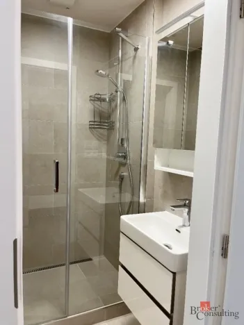 Pronájem bytu 2+kk, Praha - Kobylisy, Mirovická, 44 m2