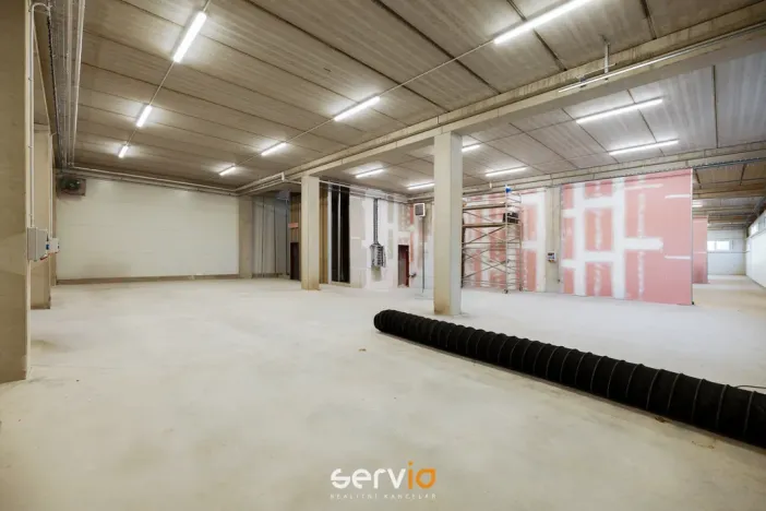 Pronájem skladu, Brno, Zaoralova, 534 m2
