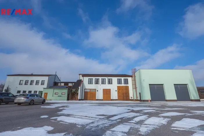 Prodej výrobních prostor, Okříšky, Za tratí, 2224 m2