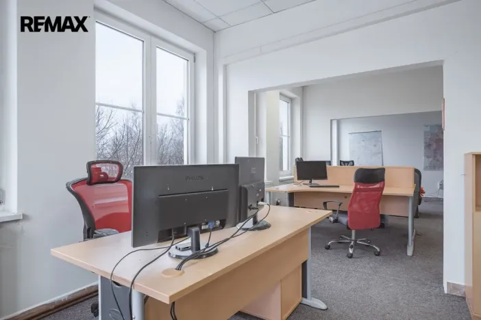 Prodej výrobních prostor, Okříšky, Za tratí, 2224 m2