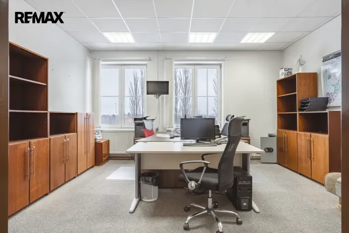 Prodej výrobních prostor, Okříšky, Za tratí, 2224 m2