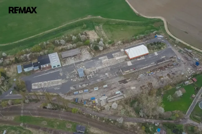 Prodej výrobních prostor, Okříšky, Za tratí, 2224 m2