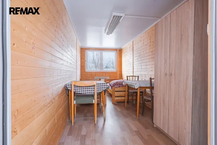Prodej výrobních prostor, Okříšky, Za tratí, 2224 m2