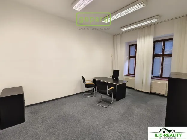 Pronájem kanceláře, Plzeň, Na Roudné, 45 m2