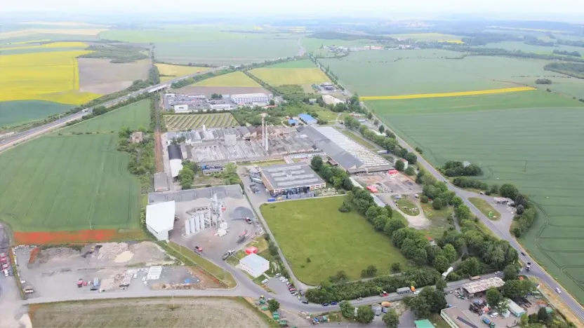 Pronájem skladu, Louny, Postoloprtská, 20000 m2