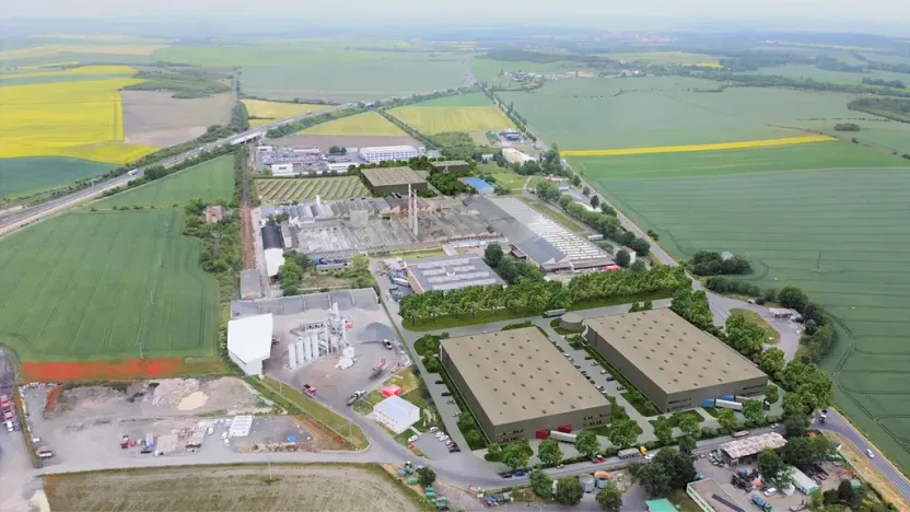 Pronájem skladu, Louny, Postoloprtská, 20000 m2