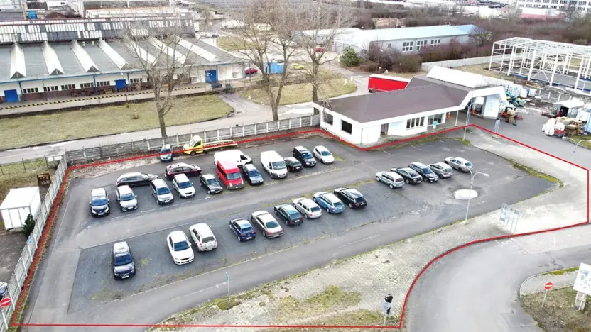 Pronájem komerčního pozemku, Louny, Postoloprtská, 2250 m2