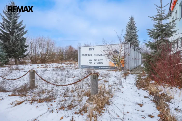 Prodej komerčního pozemku, Okříšky, Za tratí, 34555 m2