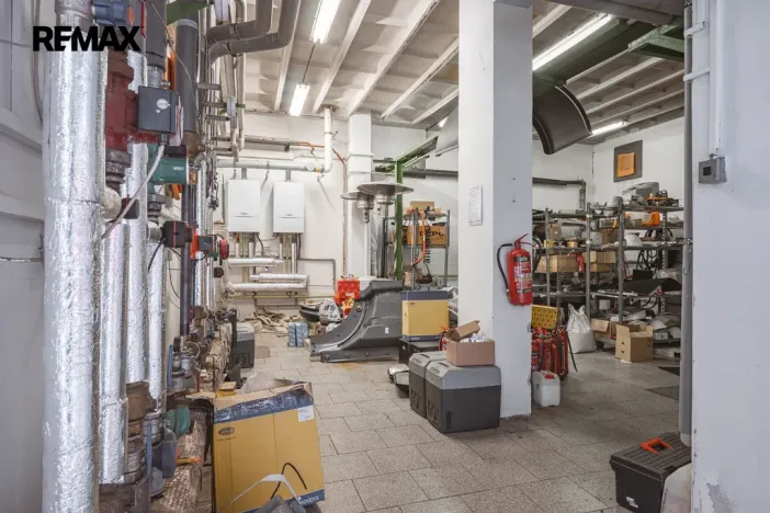 Prodej komerčního pozemku, Okříšky, Za tratí, 34555 m2