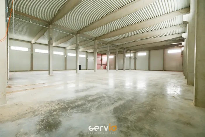 Pronájem skladu, Brno, Zaoralova, 1395 m2