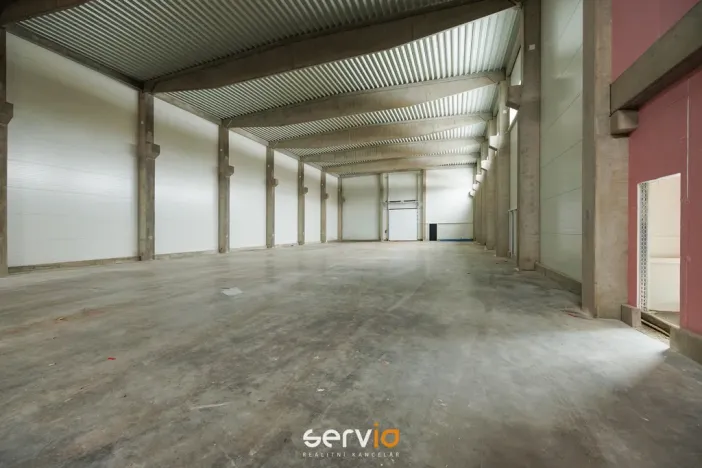 Pronájem skladu, Brno, Zaoralova, 1395 m2