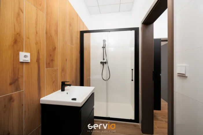 Pronájem kanceláře, Brno, Úlehlova, 94 m2