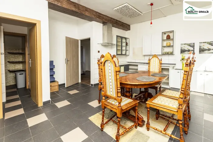 Prodej činžovního domu, Luby, Masarykova, 428 m2