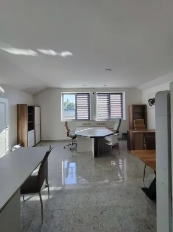 Prodej ubytování, Přelouč, Sportovní, 1800 m2