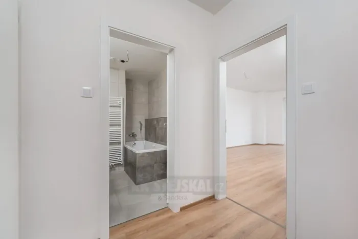 Pronájem bytu 1+kk, České Budějovice - České Budějovice 2, Na Zlaté stoce, 34 m2