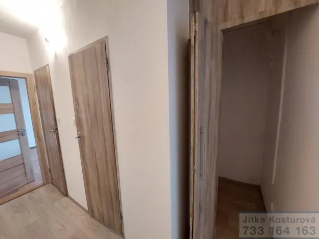 Pronájem bytu 2+1, Krnov - Pod Cvilínem, SPC G, 55 m2