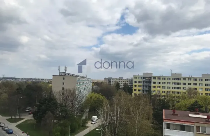 Pronájem bytu 2+kk, Praha, Lovosická, 56 m2