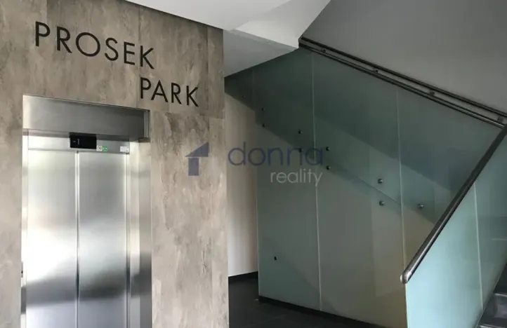 Pronájem bytu 2+kk, Praha, Lovosická, 56 m2