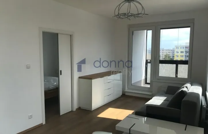 Pronájem bytu 2+kk, Praha, Lovosická, 56 m2