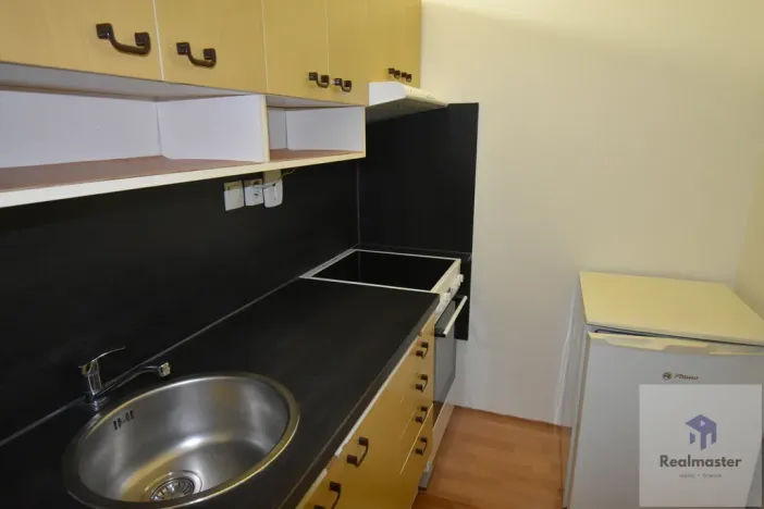 Pronájem bytu 1+1, Ústí nad Labem - Severní Terasa, Šrámkova, 34 m2