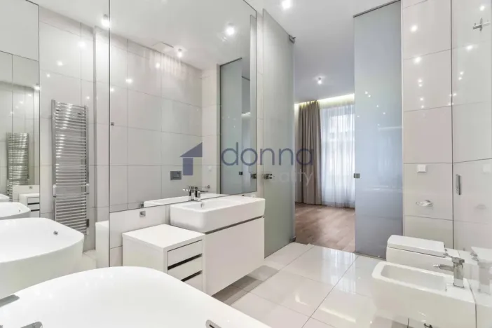 Pronájem bytu 3+kk, Praha, Laubova, 134 m2