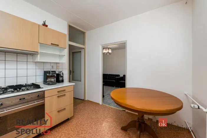 Prodej bytu 2+1, Plzeň - Severní Předměstí, Bzenecká, 61 m2