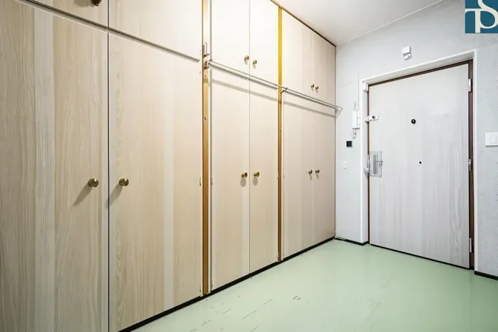 Prodej bytu 2+1, Praha - Vokovice, Kamerunská, 57 m2