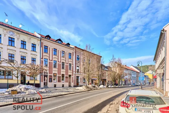 Prodej bytu 2+1, Nejdek, náměstí Karla IV., 70 m2