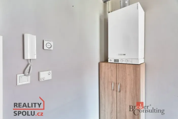 Prodej bytu 2+1, Nejdek, náměstí Karla IV., 70 m2