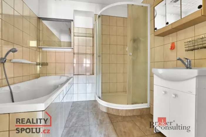 Prodej bytu 2+1, Nejdek, náměstí Karla IV., 70 m2