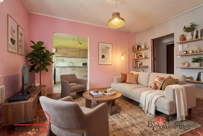 Prodej bytu 2+1, Nejdek, náměstí Karla IV., 70 m2