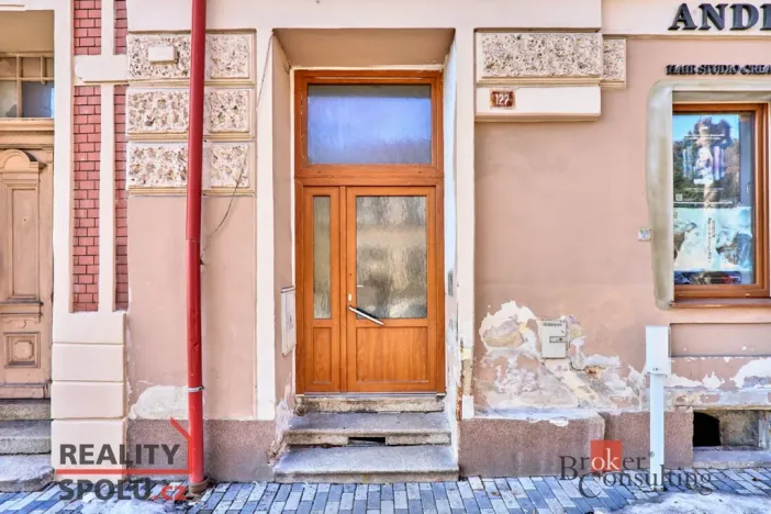 Prodej bytu 2+1, Nejdek, náměstí Karla IV., 70 m2