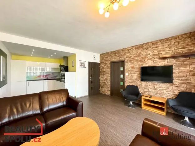 Pronájem bytu 2+kk, Plzeň - Černice, Štefánikova, 55 m2