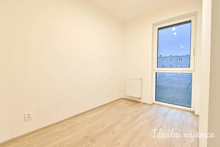 Pronájem bytu 2+kk, Brno, Líšeňská, 34 m2