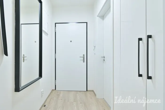 Pronájem bytu 2+kk, Brno, Líšeňská, 34 m2