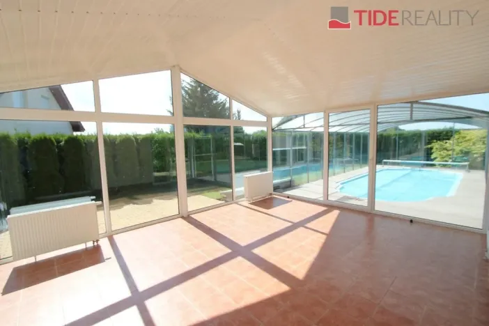 Pronájem vily, Jesenice, V Zátiší, 290 m2