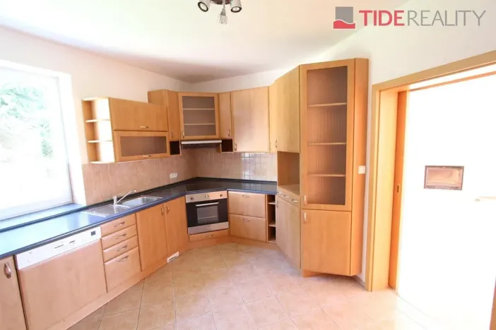 Pronájem vily, Jesenice, V Zátiší, 290 m2