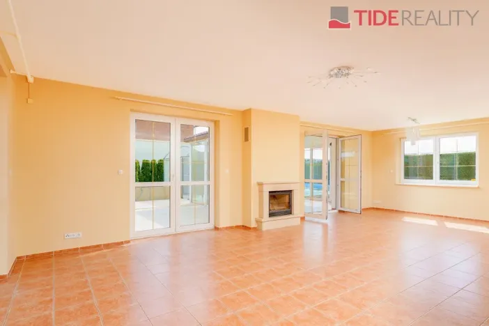 Pronájem vily, Jesenice, V Zátiší, 290 m2