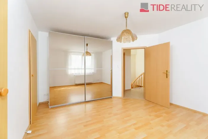 Pronájem vily, Jesenice, V Zátiší, 290 m2