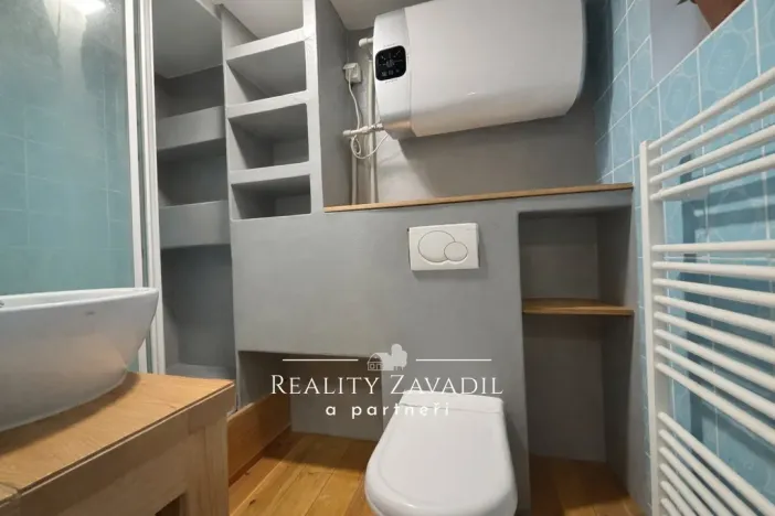 Pronájem bytu 2+1, Praha - Radotín, Na Výšince, 42 m2