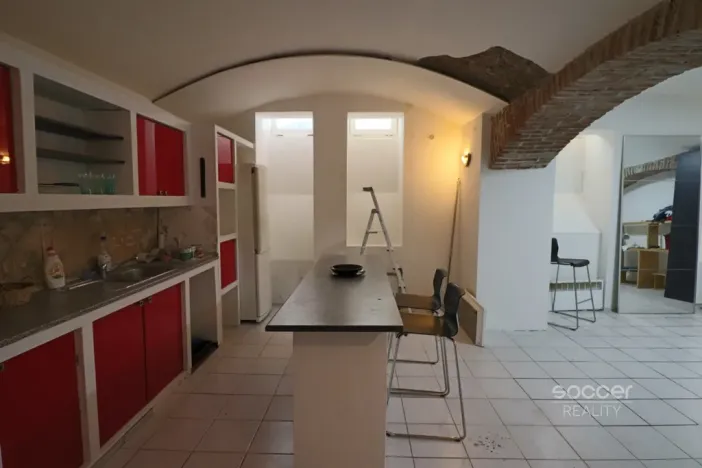 Pronájem bytu 2+kk, Praha - Holešovice, Jirečkova, 60 m2