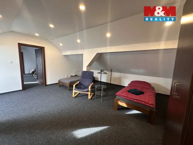 Pronájem bytu 3+1, Světlá nad Sázavou, Nádražní, 143 m2