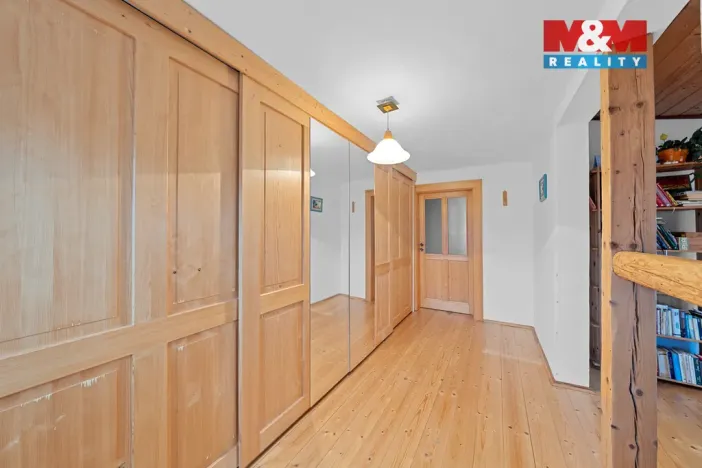 Prodej rodinného domu, Bynovec, 164 m2