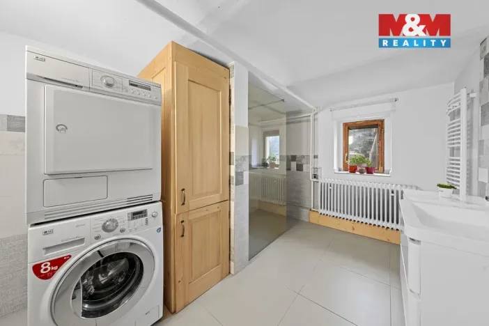 Prodej rodinného domu, Bynovec, 164 m2