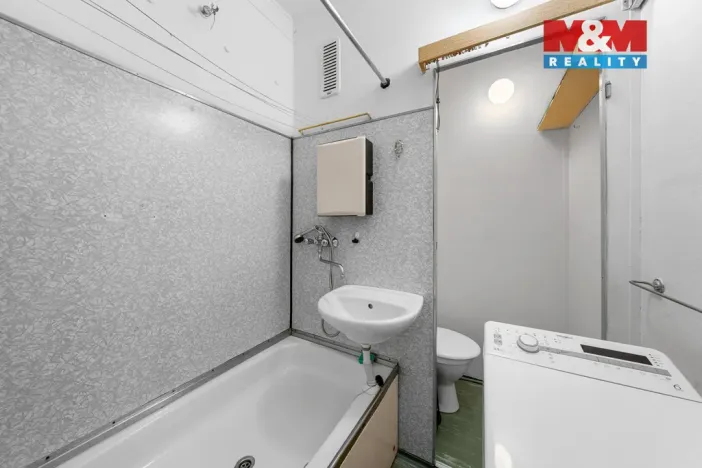 Prodej bytu 1+1, Děčín - Děčín III-Staré Město, Jezdecká, 35 m2